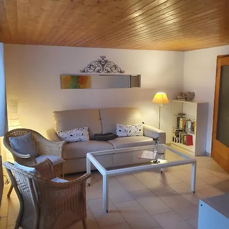 Апартаменты Ferienwohnung Chalet Fuchs *